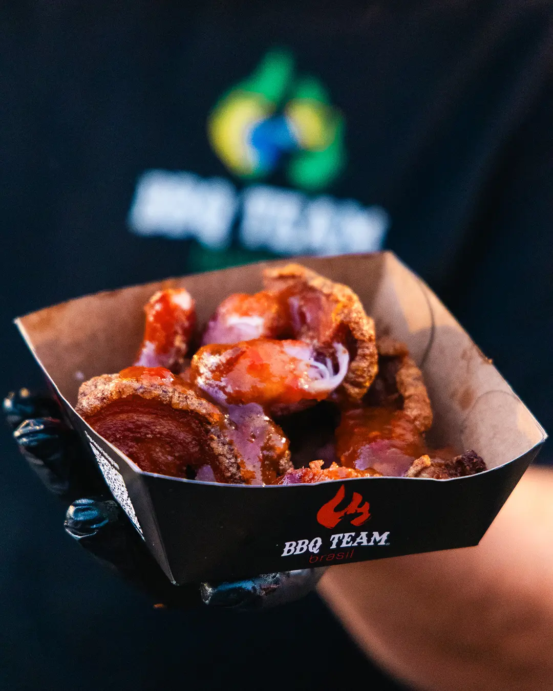 Porção com molho na embalagem do BBQ Team Brasil